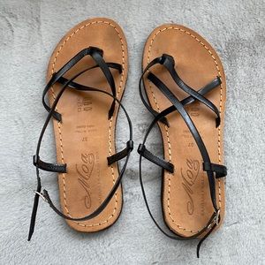 Sandals, handmade in Italy.